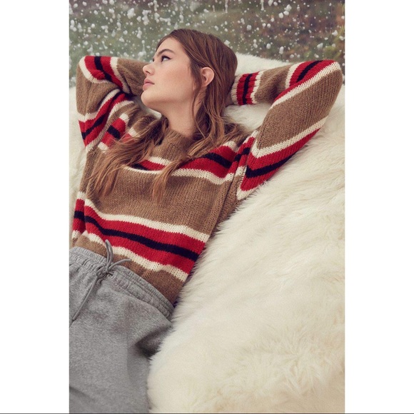 *LAST ONE!* UO Oversized Striped Boyfriend Sweater - Picture 5 of 8